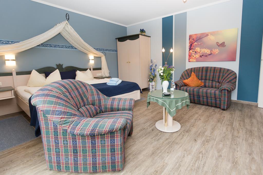 Hotel Garni Am Deich Цингст Номер фото