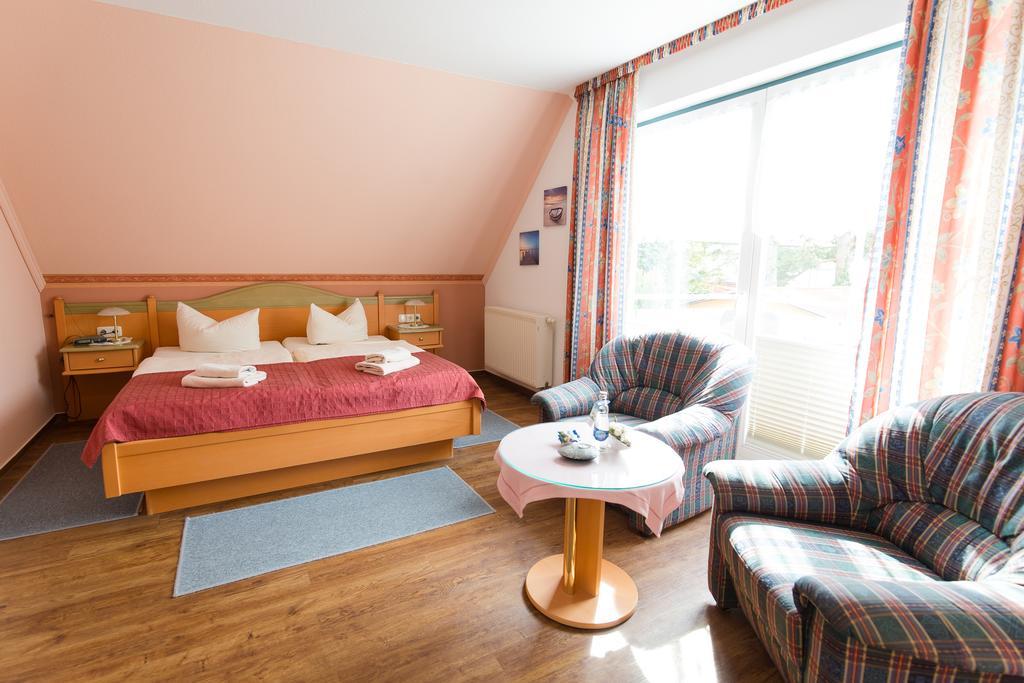 Hotel Garni Am Deich Цингст Номер фото
